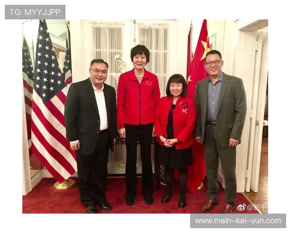 郎平夫妇洛杉矶中餐厅盛装迎新年,退休后频现身体育文化交流活动 郎平夫妇洛杉矶中餐厅盛装迎新年,退休后频现身体育文化交流活动