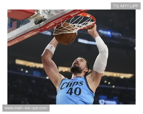 祖巴茨百分百命中率抢20篮板，创快船队史纪录